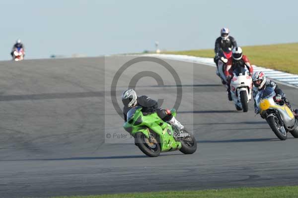 Motorcycle action photographs;donington;donington park leicestershire;donington photographs;event digital images;eventdigitalimages;no limits trackday;peter wileman photography;trackday;trackday digital images;trackday photos