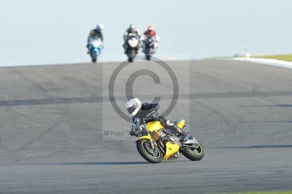 Motorcycle action photographs;donington;donington park leicestershire;donington photographs;event digital images;eventdigitalimages;no limits trackday;peter wileman photography;trackday;trackday digital images;trackday photos