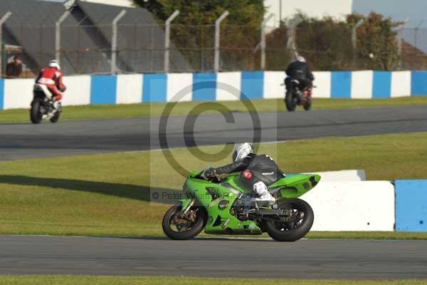 Motorcycle action photographs;donington;donington park leicestershire;donington photographs;event digital images;eventdigitalimages;no limits trackday;peter wileman photography;trackday;trackday digital images;trackday photos