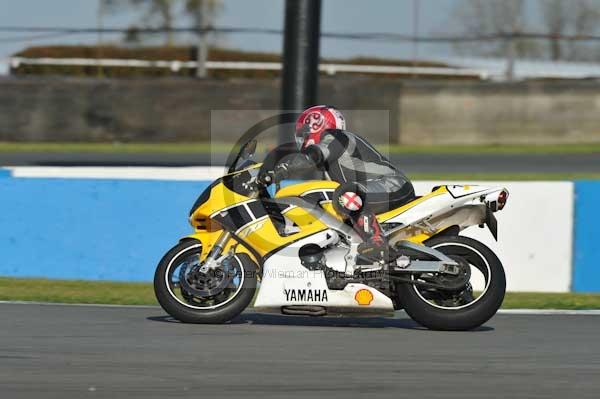 Motorcycle action photographs;donington;donington park leicestershire;donington photographs;event digital images;eventdigitalimages;no limits trackday;peter wileman photography;trackday;trackday digital images;trackday photos