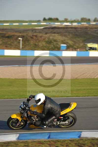 Motorcycle action photographs;donington;donington park leicestershire;donington photographs;event digital images;eventdigitalimages;no limits trackday;peter wileman photography;trackday;trackday digital images;trackday photos