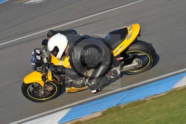 Motorcycle action photographs;donington;donington park leicestershire;donington photographs;event digital images;eventdigitalimages;no limits trackday;peter wileman photography;trackday;trackday digital images;trackday photos