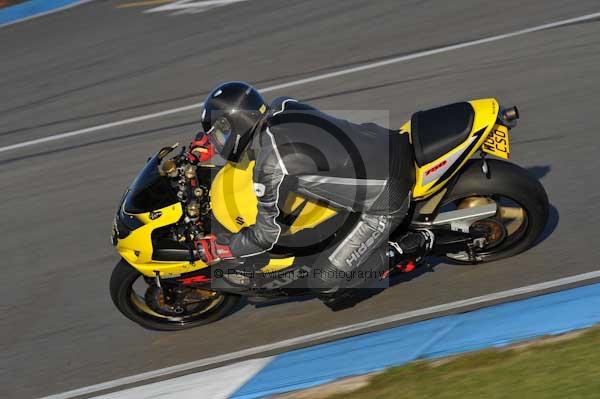 Motorcycle action photographs;donington;donington park leicestershire;donington photographs;event digital images;eventdigitalimages;no limits trackday;peter wileman photography;trackday;trackday digital images;trackday photos
