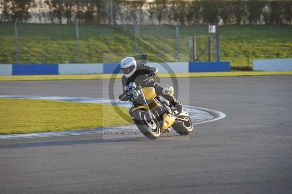 Motorcycle action photographs;donington;donington park leicestershire;donington photographs;event digital images;eventdigitalimages;no limits trackday;peter wileman photography;trackday;trackday digital images;trackday photos