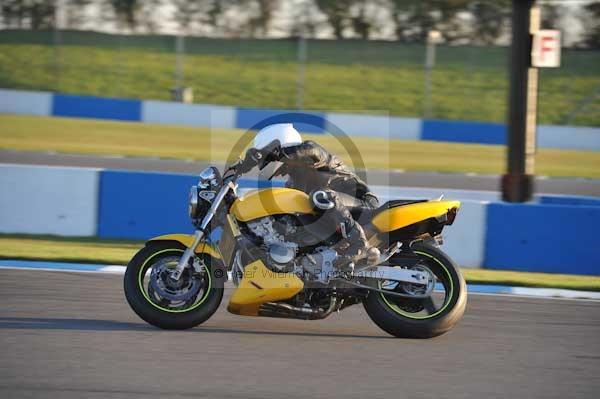 Motorcycle action photographs;donington;donington park leicestershire;donington photographs;event digital images;eventdigitalimages;no limits trackday;peter wileman photography;trackday;trackday digital images;trackday photos