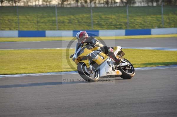 Motorcycle action photographs;donington;donington park leicestershire;donington photographs;event digital images;eventdigitalimages;no limits trackday;peter wileman photography;trackday;trackday digital images;trackday photos