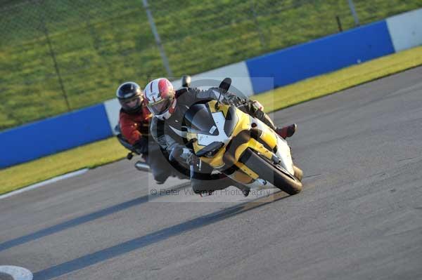 Motorcycle action photographs;donington;donington park leicestershire;donington photographs;event digital images;eventdigitalimages;no limits trackday;peter wileman photography;trackday;trackday digital images;trackday photos