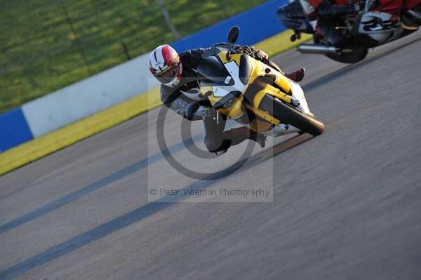Motorcycle action photographs;donington;donington park leicestershire;donington photographs;event digital images;eventdigitalimages;no limits trackday;peter wileman photography;trackday;trackday digital images;trackday photos