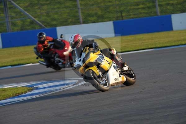 Motorcycle action photographs;donington;donington park leicestershire;donington photographs;event digital images;eventdigitalimages;no limits trackday;peter wileman photography;trackday;trackday digital images;trackday photos