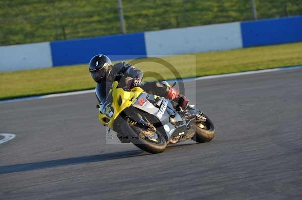 Motorcycle action photographs;donington;donington park leicestershire;donington photographs;event digital images;eventdigitalimages;no limits trackday;peter wileman photography;trackday;trackday digital images;trackday photos