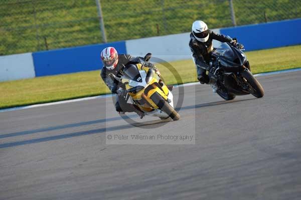 Motorcycle action photographs;donington;donington park leicestershire;donington photographs;event digital images;eventdigitalimages;no limits trackday;peter wileman photography;trackday;trackday digital images;trackday photos