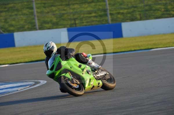 Motorcycle action photographs;donington;donington park leicestershire;donington photographs;event digital images;eventdigitalimages;no limits trackday;peter wileman photography;trackday;trackday digital images;trackday photos