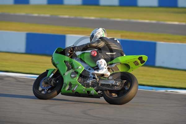Motorcycle action photographs;donington;donington park leicestershire;donington photographs;event digital images;eventdigitalimages;no limits trackday;peter wileman photography;trackday;trackday digital images;trackday photos