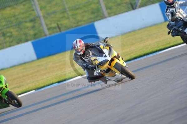 Motorcycle action photographs;donington;donington park leicestershire;donington photographs;event digital images;eventdigitalimages;no limits trackday;peter wileman photography;trackday;trackday digital images;trackday photos