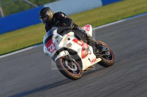 Motorcycle action photographs;donington;donington park leicestershire;donington photographs;event digital images;eventdigitalimages;no limits trackday;peter wileman photography;trackday;trackday digital images;trackday photos