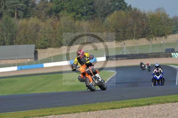 Motorcycle action photographs;donington;donington park leicestershire;donington photographs;event digital images;eventdigitalimages;no limits trackday;peter wileman photography;trackday;trackday digital images;trackday photos