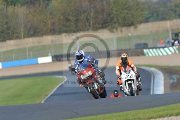 Motorcycle action photographs;donington;donington park leicestershire;donington photographs;event digital images;eventdigitalimages;no limits trackday;peter wileman photography;trackday;trackday digital images;trackday photos