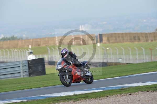 Motorcycle action photographs;donington;donington park leicestershire;donington photographs;event digital images;eventdigitalimages;no limits trackday;peter wileman photography;trackday;trackday digital images;trackday photos