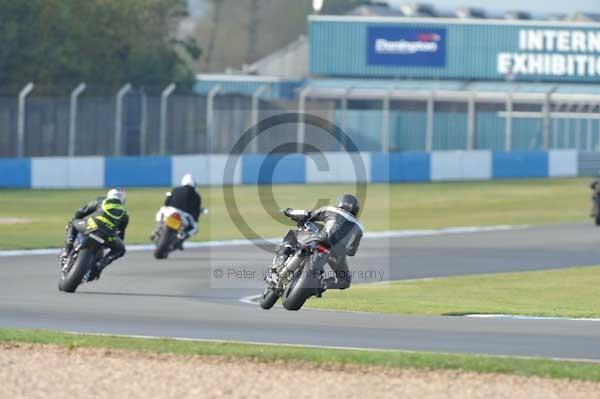 Motorcycle action photographs;donington;donington park leicestershire;donington photographs;event digital images;eventdigitalimages;no limits trackday;peter wileman photography;trackday;trackday digital images;trackday photos