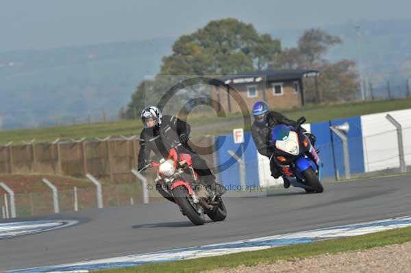 Motorcycle action photographs;donington;donington park leicestershire;donington photographs;event digital images;eventdigitalimages;no limits trackday;peter wileman photography;trackday;trackday digital images;trackday photos