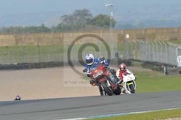 Motorcycle action photographs;donington;donington park leicestershire;donington photographs;event digital images;eventdigitalimages;no limits trackday;peter wileman photography;trackday;trackday digital images;trackday photos