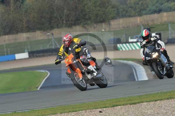 Motorcycle action photographs;donington;donington park leicestershire;donington photographs;event digital images;eventdigitalimages;no limits trackday;peter wileman photography;trackday;trackday digital images;trackday photos