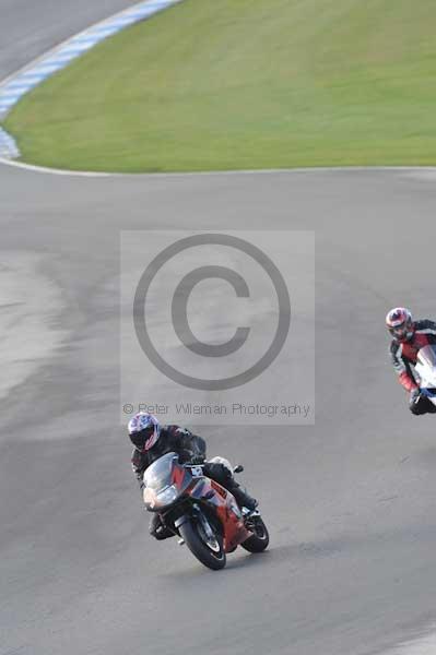 Motorcycle action photographs;donington;donington park leicestershire;donington photographs;event digital images;eventdigitalimages;no limits trackday;peter wileman photography;trackday;trackday digital images;trackday photos