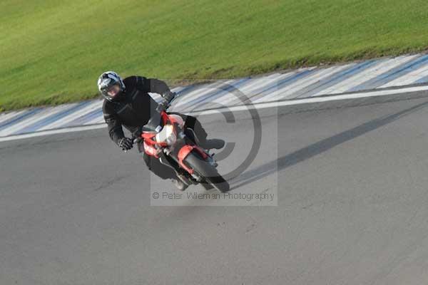 Motorcycle action photographs;donington;donington park leicestershire;donington photographs;event digital images;eventdigitalimages;no limits trackday;peter wileman photography;trackday;trackday digital images;trackday photos