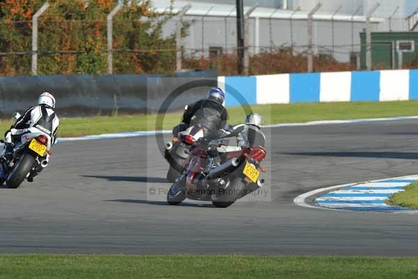 Motorcycle action photographs;donington;donington park leicestershire;donington photographs;event digital images;eventdigitalimages;no limits trackday;peter wileman photography;trackday;trackday digital images;trackday photos