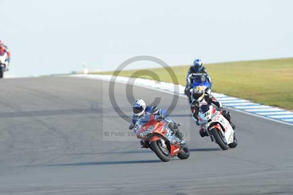 Motorcycle action photographs;donington;donington park leicestershire;donington photographs;event digital images;eventdigitalimages;no limits trackday;peter wileman photography;trackday;trackday digital images;trackday photos