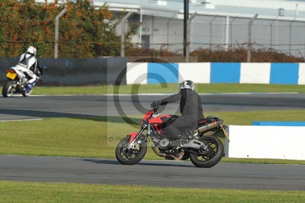 Motorcycle action photographs;donington;donington park leicestershire;donington photographs;event digital images;eventdigitalimages;no limits trackday;peter wileman photography;trackday;trackday digital images;trackday photos