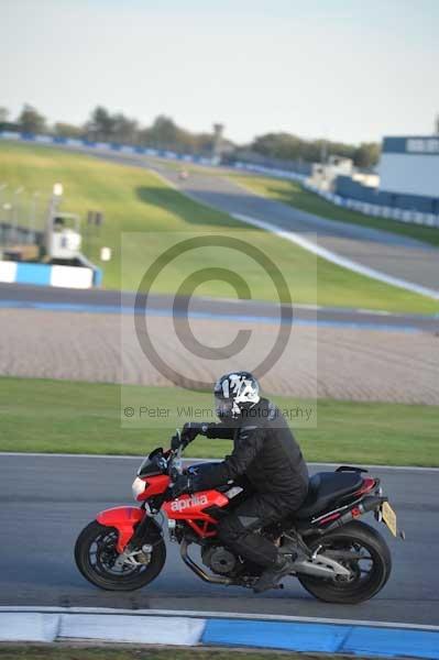 Motorcycle action photographs;donington;donington park leicestershire;donington photographs;event digital images;eventdigitalimages;no limits trackday;peter wileman photography;trackday;trackday digital images;trackday photos
