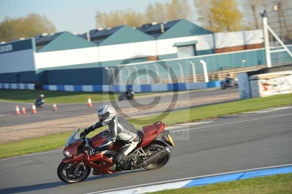 Motorcycle action photographs;donington;donington park leicestershire;donington photographs;event digital images;eventdigitalimages;no limits trackday;peter wileman photography;trackday;trackday digital images;trackday photos