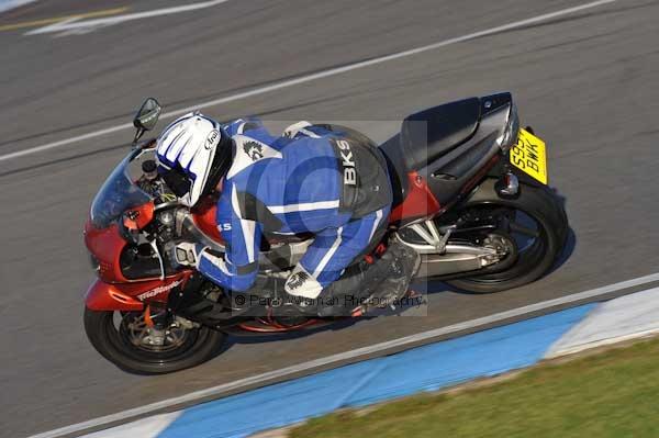 Motorcycle action photographs;donington;donington park leicestershire;donington photographs;event digital images;eventdigitalimages;no limits trackday;peter wileman photography;trackday;trackday digital images;trackday photos