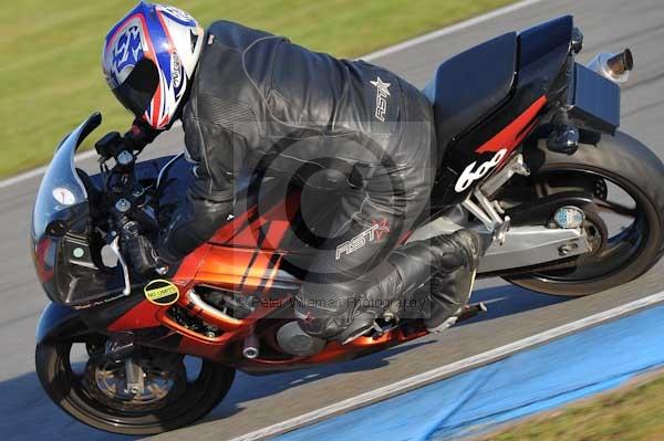 Motorcycle action photographs;donington;donington park leicestershire;donington photographs;event digital images;eventdigitalimages;no limits trackday;peter wileman photography;trackday;trackday digital images;trackday photos