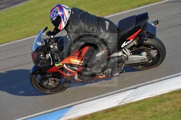 Motorcycle action photographs;donington;donington park leicestershire;donington photographs;event digital images;eventdigitalimages;no limits trackday;peter wileman photography;trackday;trackday digital images;trackday photos
