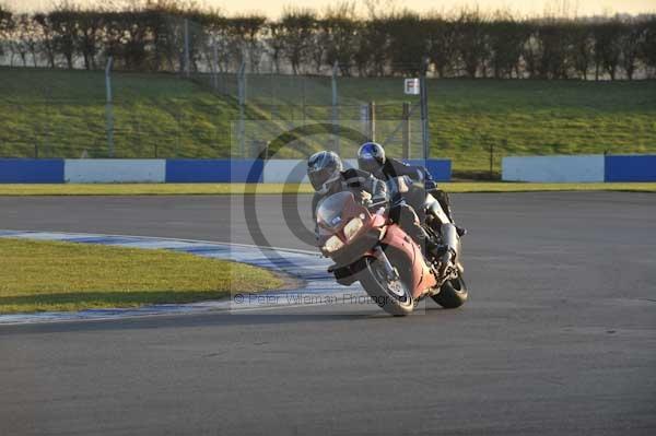 Motorcycle action photographs;donington;donington park leicestershire;donington photographs;event digital images;eventdigitalimages;no limits trackday;peter wileman photography;trackday;trackday digital images;trackday photos