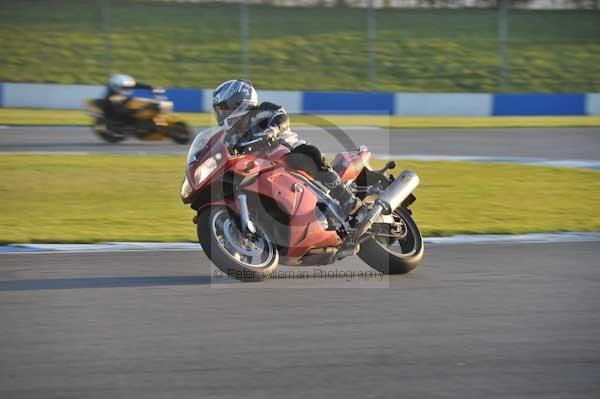 Motorcycle action photographs;donington;donington park leicestershire;donington photographs;event digital images;eventdigitalimages;no limits trackday;peter wileman photography;trackday;trackday digital images;trackday photos