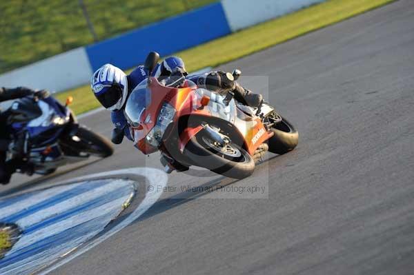 Motorcycle action photographs;donington;donington park leicestershire;donington photographs;event digital images;eventdigitalimages;no limits trackday;peter wileman photography;trackday;trackday digital images;trackday photos