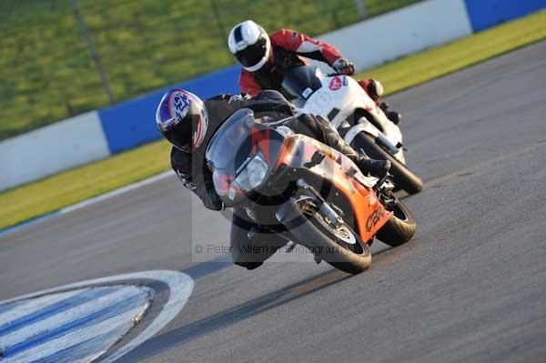 Motorcycle action photographs;donington;donington park leicestershire;donington photographs;event digital images;eventdigitalimages;no limits trackday;peter wileman photography;trackday;trackday digital images;trackday photos