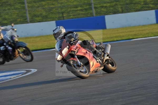 Motorcycle action photographs;donington;donington park leicestershire;donington photographs;event digital images;eventdigitalimages;no limits trackday;peter wileman photography;trackday;trackday digital images;trackday photos