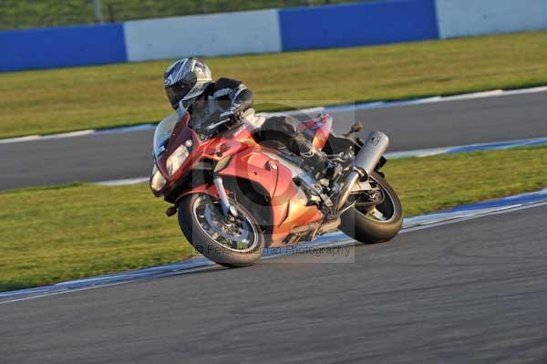 Motorcycle action photographs;donington;donington park leicestershire;donington photographs;event digital images;eventdigitalimages;no limits trackday;peter wileman photography;trackday;trackday digital images;trackday photos