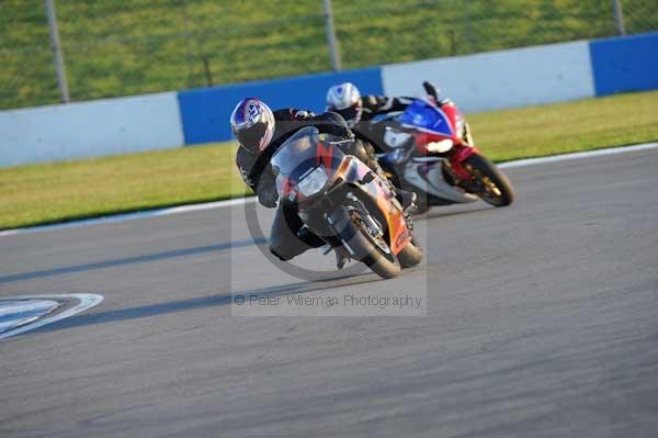 Motorcycle action photographs;donington;donington park leicestershire;donington photographs;event digital images;eventdigitalimages;no limits trackday;peter wileman photography;trackday;trackday digital images;trackday photos