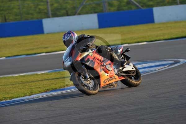 Motorcycle action photographs;donington;donington park leicestershire;donington photographs;event digital images;eventdigitalimages;no limits trackday;peter wileman photography;trackday;trackday digital images;trackday photos