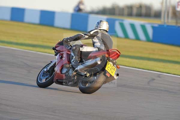 Motorcycle action photographs;donington;donington park leicestershire;donington photographs;event digital images;eventdigitalimages;no limits trackday;peter wileman photography;trackday;trackday digital images;trackday photos