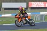 Motorcycle-action-photographs;donington;donington-park-leicestershire;donington-photographs;event-digital-images;eventdigitalimages;no-limits-trackday;peter-wileman-photography;trackday;trackday-digital-images;trackday-photos