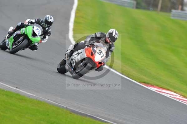 enduro digital images;event digital images;eventdigitalimages;no limits trackdays;oulton no limits trackday;oulton park cheshire;oulton trackday photographs;peter wileman photography;racing digital images;trackday digital images;trackday photos