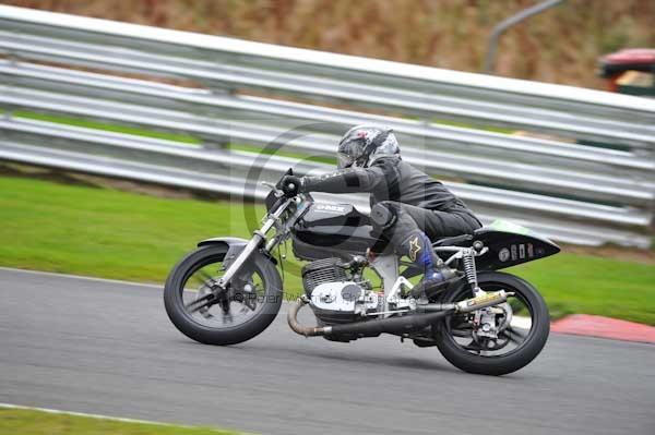enduro digital images;event digital images;eventdigitalimages;no limits trackdays;oulton no limits trackday;oulton park cheshire;oulton trackday photographs;peter wileman photography;racing digital images;trackday digital images;trackday photos