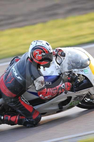Rockingham no limits trackday;enduro digital images;event digital images;eventdigitalimages;no limits trackdays;peter wileman photography;racing digital images;rockingham raceway northamptonshire;rockingham trackday photographs;trackday digital images;trackday photos