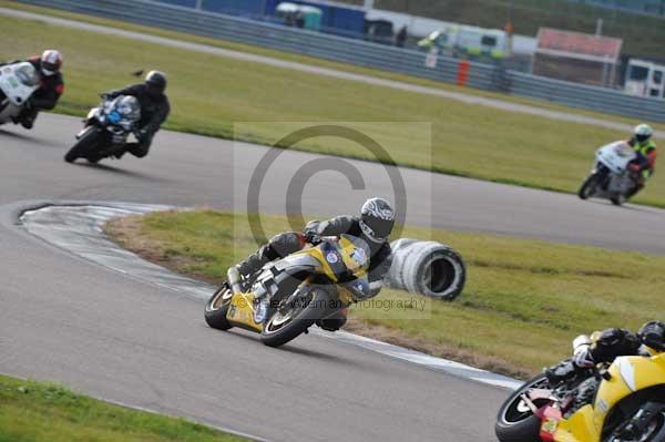 Rockingham no limits trackday;enduro digital images;event digital images;eventdigitalimages;no limits trackdays;peter wileman photography;racing digital images;rockingham raceway northamptonshire;rockingham trackday photographs;trackday digital images;trackday photos